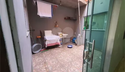Casa com 3 quartos à venda na Rua Lourenço Ferrari, 302, Jardim dos Manacás, Valinhos, 102 m2 por R$ 780.000