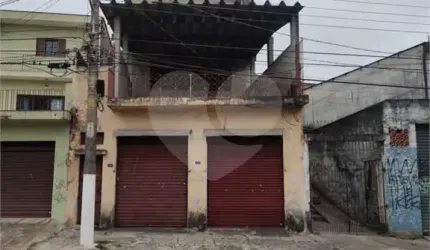 Casa com 4 quartos à venda na Rua Luís de Andrade, 320, Vila Pereira Barreto, São Paulo, 336 m2 por R$ 800.000
