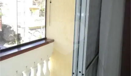 Casa com 3 quartos à venda na Rua Sândalo, 67, Cidade das Flores, Osasco, 200 m2 por R$ 740.000