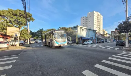Casa com 2 quartos à venda na Avenida Santa Catarina, 203, Vila Alexandria, São Paulo, 122 m2 por R$ 700.000