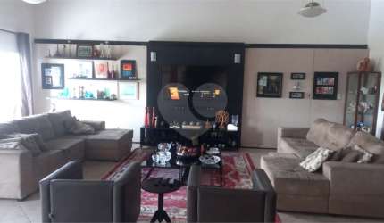 Casa em condomínio fechado com 3 quartos à venda na Rua Monza, 926, Jardim Imperial Hills III, Arujá, 300 m2 por R$ 1.900.000