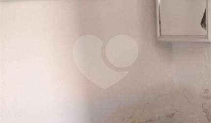 Casa com 1 quarto à venda na Avenida Félix Alves Pereira, 164, Jardim Centenário, São Paulo, 159 m2 por R$ 300.000