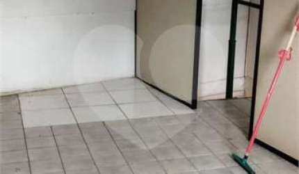 Casa com 2 quartos à venda na Avenida Doutor Ricardo Jafet, 94, Vila Santa Eulalia, São Paulo, 180 m2 por R$ 590.000
