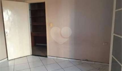 Casa com 3 quartos à venda na Rua Olaviano Gabriel de Oliveira, 32, Vila Isa, São Paulo, 136 m2 por R$ 675.000