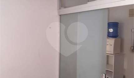 Sala comercial para alugar na Rua Barão de Itapetininga 120, 120, República, São Paulo, 22 m2 por R$ 800