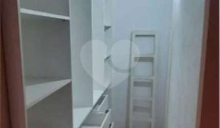 Casa com 3 quartos à venda na Alameda das Pitangueiras, 317, Conjunto Residencial Alpes do Jaraguá, São Paulo, 350 m2 por R$ 450.000