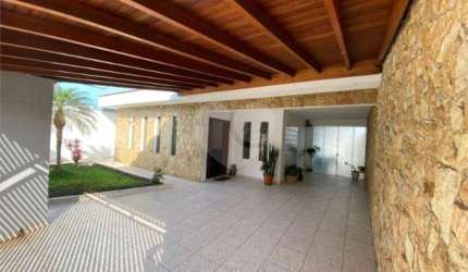 Casa com 4 quartos à venda na Rua das Arapongas, 20, Independência, São Bernardo do Campo, 360 m2 por R$ 1.482.940