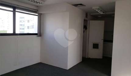 Sala comercial para alugar na Avenida Auro Soares de Moura Andrade, 252, Barra Funda, São Paulo, 112 m2 por R$ 3.200