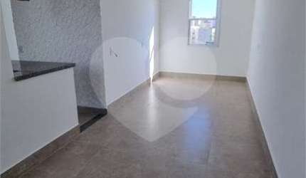 Apartamento com 2 quartos à venda na Rua Antônio Capuzzi, 168, Conjunto Residencial José Bonifácio, São Paulo, 49 m2 por R$ 198.000