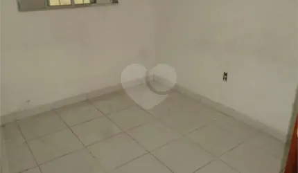 Casa com 6 quartos à venda na Rua Ana Essipova, 524, Parque dos Bancários, São Paulo, 300 m2 por R$ 600.000
