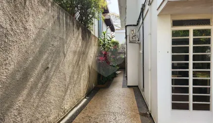 Casa à venda na Rua Guararapes, 919, Brooklin Paulista, São Paulo, 435 m2 por R$ 3.500.000