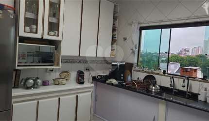 Casa com 3 quartos à venda na Rua Flamínio Fávero, 88, Nova Petrópolis, São Bernardo do Campo, 240 m2 por R$ 680.000