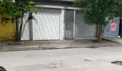 Casa com 2 quartos à venda na Rua Marinópolis, 962, Jardim Presidente Dutra, Guarulhos, 200 m2 por R$ 620.000