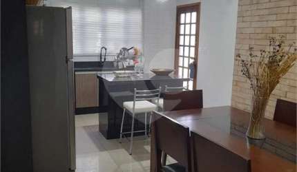 Casa com 3 quartos à venda na Rua Araripe Júnior, 1037, Vila Suissa, Mogi das Cruzes, 125 m2 por R$ 1.170.000