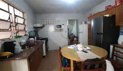 Casa com 7 quartos à venda na Rua José Raimundo Dias, 147, Vila Macedopolis, São Paulo, 200 m2 por R$ 550.000