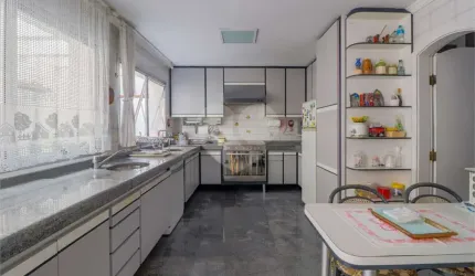 Casa com 4 quartos à venda na Rua Doutor José Maria Whitaker, 299, Vila Sônia, São Paulo, 680 m2 por R$ 3.200.000