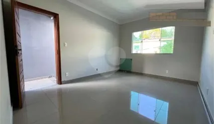 Casa com 3 quartos à venda na Rua Benedito Nunes Vieira, 59, Jardim Santa Terezinha, Taboão da Serra, 117 m2 por R$ 760.000