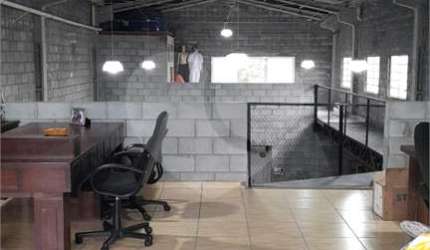 Barracão / Galpão / Depósito à venda na Rua João Meneghette, 478, Jardim Três Marias, Taboão da Serra, 300 m2 por R$ 1.400.000