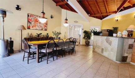 Casa com 4 quartos para alugar na Rua Minas Gerais, 205, Jardim Planalto, Arujá, 620 m2 por R$ 15.000