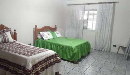 Casa com 3 quartos à venda na Avenida Flora, 303, Jaguaribe, Osasco, 253 m2 por R$ 960.000
