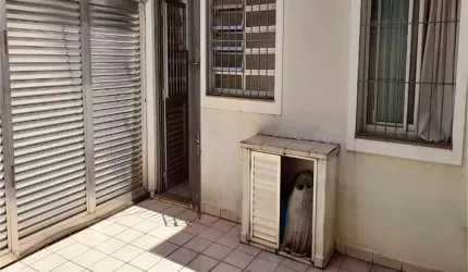 Casa com 3 quartos para alugar na Rua Baronesa de Porto Carreiro, 247, Bom Retiro, São Paulo, 220 m2 por R$ 6.000