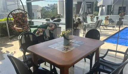 Casa em condomínio fechado com 3 quartos à venda na Rua Caminheiro, 68, Suru, Santana de Parnaíba, 256 m2 por R$ 1.885.000