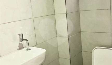 Sala comercial para alugar na Avenida da Liberdade, 47, Liberdade, São Paulo, 116 m2 por R$ 2.700