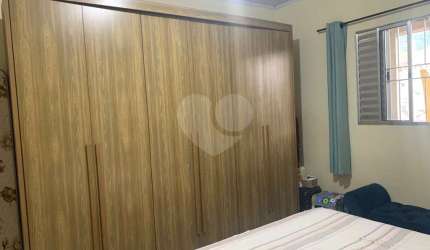 Casa com 2 quartos à venda na Rua Virgem, 92, Parque Santana, Santana de Parnaíba, 400 m2 por R$ 695.000