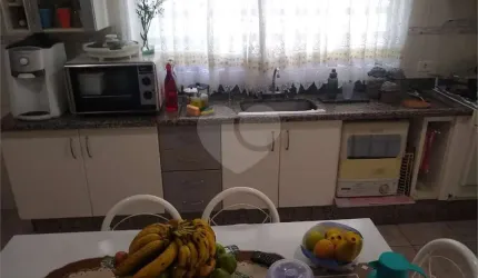 Casa com 3 quartos à venda na Rua Mantena, 69, Vila Nivi, São Paulo, 172 m2 por R$ 898.000