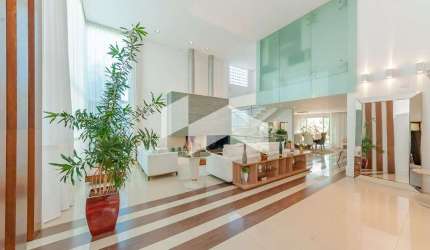 CASA EM CONDOMÍNIO DE ALTO PADRÃO NO CAMPO COMPRIDO