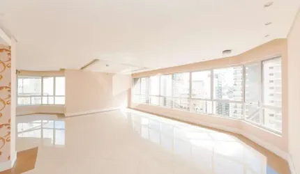 Apartamento com 284 m², 4 quartos sendo 3 suítes para alugar no bairro Água Verde.