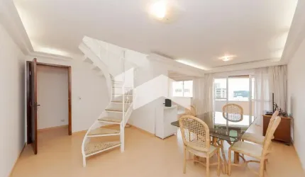 Apartamento com 1.6 m², 3 quartos sendo 1 suíte para alugar no bairro Bigorrilho.