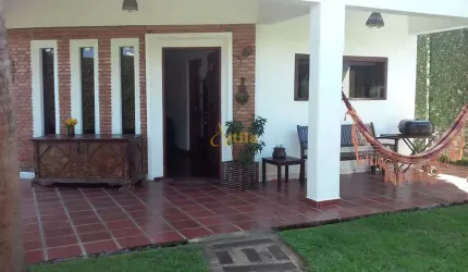 Casa 4 suítes, 3 vagas, Enseada