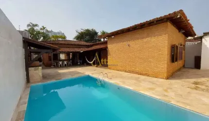Casa térrea 200mts praia, 4 dorms., piscina, Enseada
