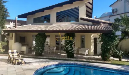 Casa 100mts praia Enseada, 4 suítes, lazer, 7 vagas