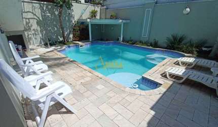 Casa 150mts praia Enseada, 3 dorms., 4 vagas, piscina