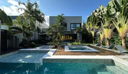 Casa de alto padrão com 5 Suítes - Módulo 17