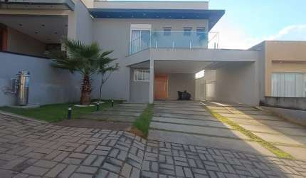 Sobrado em condominio fechado