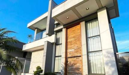 Sobrado espetacular em condominio fechado