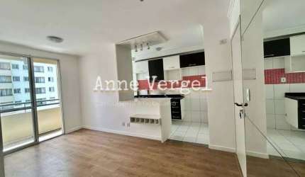 Apartamento com 2 quartos à venda no Bairro Vila Merces em Carapicuíba com 52m² e 1 vagas de carro próximo à estação Santa Terezinha