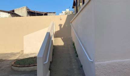 Casa  com 5 vagas de garagem - Pindorama