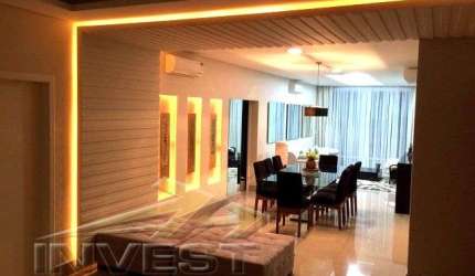 Ubatuba, Centro - Aptos com 180m2 de área útil, com ótima localização.