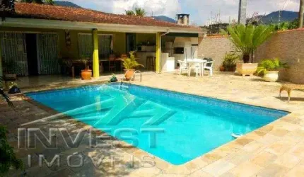 Ubatuba, Jardim Carolina - Casa com excelente área gourmet.