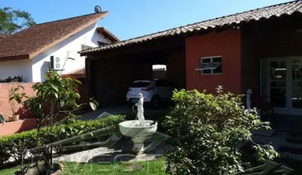 Ubatuba, Parque Vivamar - Belíssima casa com terreno de 686m2 e area de lazer.