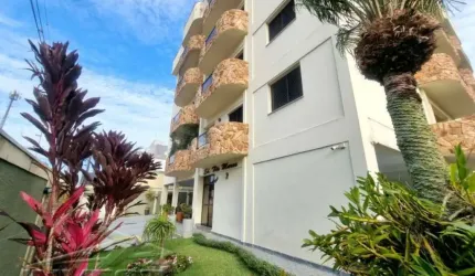 Ubatuba, Centro - Apartamento  bem localizado com  03 dormitorios sendo 01 suite.