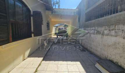 Ubatuba, Centro - Casa 02 dormitórios, excelente para fins comercial.