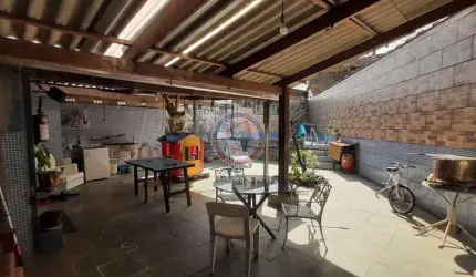 Casa com 2 dorms, Balneário Barigui, Mongaguá - R$ 192 mil, Cod: 683-13