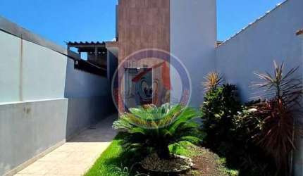 Sobrado com 2 dorms, Vera Cruz, Mongaguá - R$ 389 mil, Cod: 5748-3