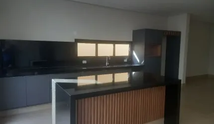 LINDA CASA TÉRREA - 4 SUÍTES - CONDOMÍNIO QUINTA DOS VENTOS - 4 SUÍTES