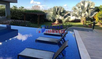 Casa Alto Padrão, com 6 suítes, uma suíte master completa! Uberlândia